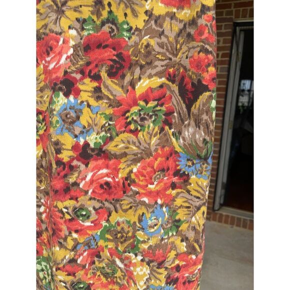 Talbots Women's Straight & Pencil Skirt Size 6 Multicolor Floral Polyester Zip - Picture 3 of 10